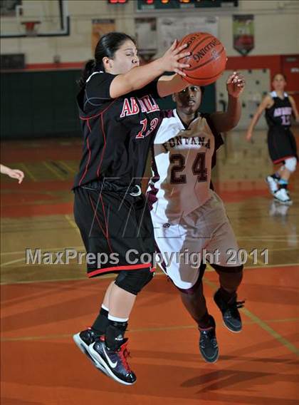 Thumbnail 2 in Miller [A. B.] vs. Fontana (Lady Bears Holiday Classic) photogallery.