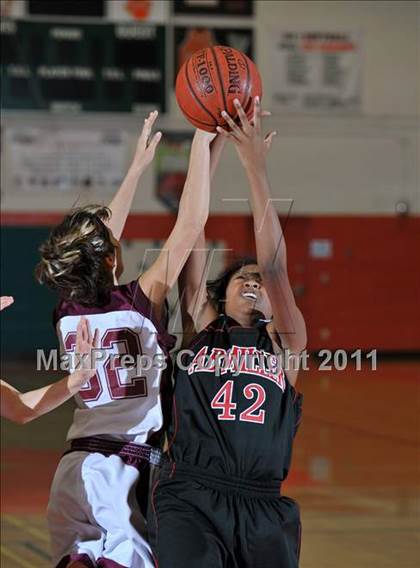 Thumbnail 3 in Miller [A. B.] vs. Fontana (Lady Bears Holiday Classic) photogallery.