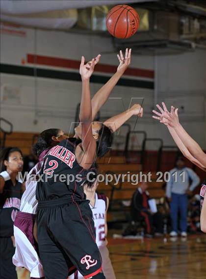 Thumbnail 1 in Miller [A. B.] vs. Fontana (Lady Bears Holiday Classic) photogallery.