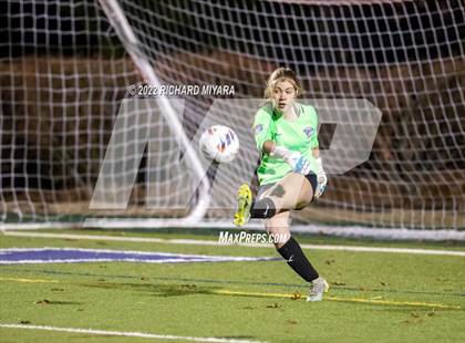 Thumbnail 2 in Pelham vs Pembroke (NHIAA D2 Final) photogallery.