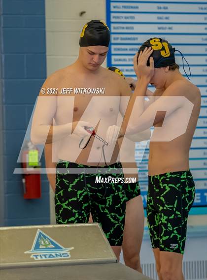 Thumbnail 2 in NCHSAA 3A Regional Finals photogallery.