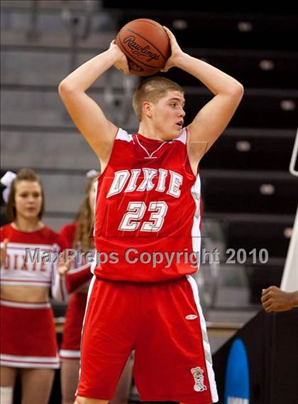 Thumbnail 1 in Dixie @ Holmes (Region 9 Quarterfinals) photogallery.
