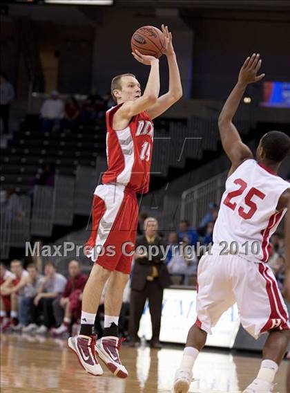 Thumbnail 3 in Dixie @ Holmes (Region 9 Quarterfinals) photogallery.