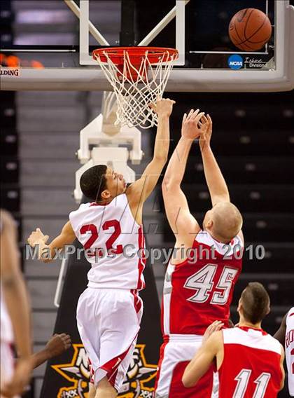 Thumbnail 1 in Dixie @ Holmes (Region 9 Quarterfinals) photogallery.