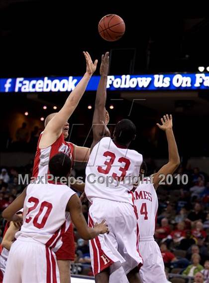 Thumbnail 1 in Dixie @ Holmes (Region 9 Quarterfinals) photogallery.