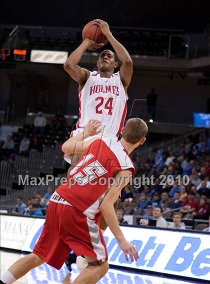 Thumbnail 1 in Dixie @ Holmes (Region 9 Quarterfinals) photogallery.