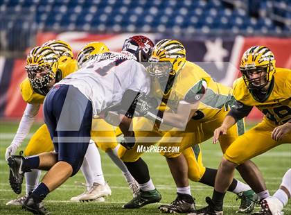 Thumbnail 2 in Lincoln-Sudbury vs. King Philip Regional (MIAA Division 2 State Final) photogallery.