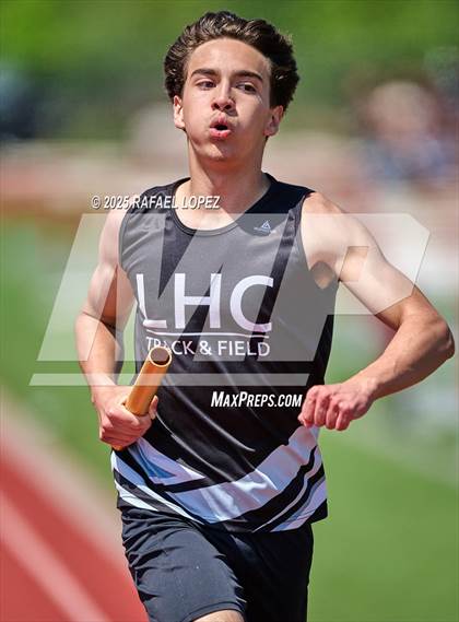 Thumbnail 2 in Lake Houston Conquerors Invitational (4x400M) photogallery.