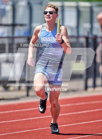 Thumbnail 1 in Lake Houston Conquerors Invitational (4x400M) photogallery.