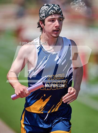 Thumbnail 3 in Lake Houston Conquerors Invitational (4x400M) photogallery.