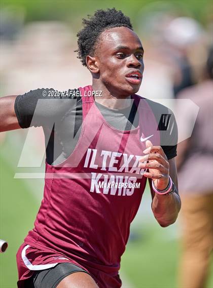 Thumbnail 2 in Lake Houston Conquerors Invitational (4x400M) photogallery.
