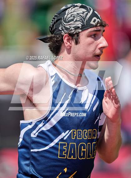 Thumbnail 2 in Lake Houston Conquerors Invitational (4x400M) photogallery.