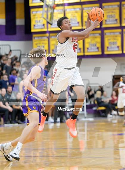 Thumbnail 2 in Mesa vs. Dysart (Fear the Hop Tournament)  photogallery.