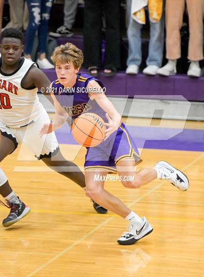 Thumbnail 3 in Mesa vs. Dysart (Fear the Hop Tournament)  photogallery.