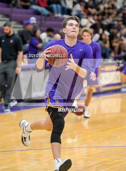 Thumbnail 2 in Mesa vs. Dysart (Fear the Hop Tournament)  photogallery.