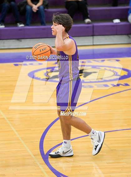 Thumbnail 1 in Mesa vs. Dysart (Fear the Hop Tournament)  photogallery.
