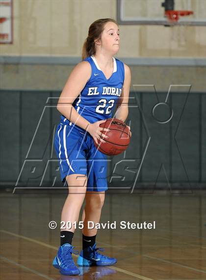 Thumbnail 3 in El Dorado vs. Argonaut (Cosumnes Oaks Tournament) photogallery.