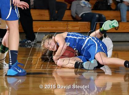 Thumbnail 3 in El Dorado vs. Argonaut (Cosumnes Oaks Tournament) photogallery.