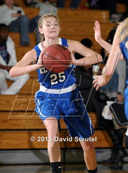 Thumbnail 2 in El Dorado vs. Argonaut (Cosumnes Oaks Tournament) photogallery.