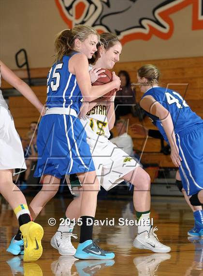 Thumbnail 3 in El Dorado vs. Argonaut (Cosumnes Oaks Tournament) photogallery.
