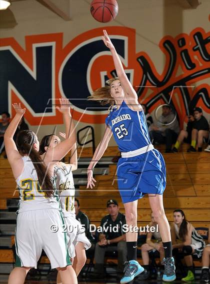 Thumbnail 2 in El Dorado vs. Argonaut (Cosumnes Oaks Tournament) photogallery.