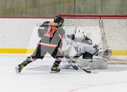 Thumbnail 3 in Hill School vs. Vermont Academy (Exeter Invitational Final) photogallery.