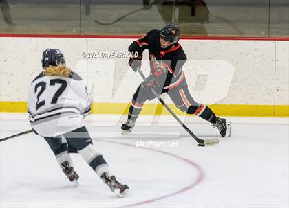 Thumbnail 2 in Hill School vs. Vermont Academy (Exeter Invitational Final) photogallery.