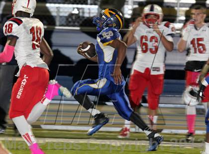 Thumbnail 1 in La Salle vs. Verbum Dei photogallery.