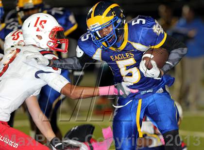 Thumbnail 1 in La Salle vs. Verbum Dei photogallery.