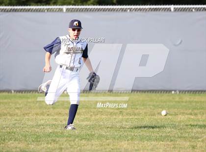 Thumbnail 1 in  Davis @ Oak Ridge (Oak Ridge Invitational) photogallery.