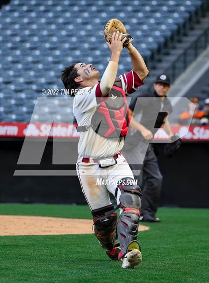 Thumbnail 1 in Esperanza vs. Los Alamitos photogallery.
