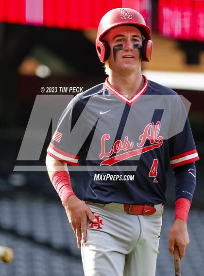 Thumbnail 1 in Esperanza vs. Los Alamitos photogallery.