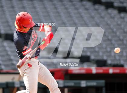 Thumbnail 2 in Esperanza vs. Los Alamitos photogallery.