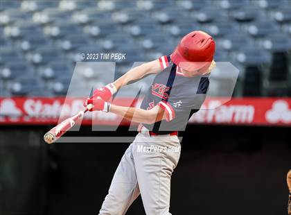 Thumbnail 1 in Esperanza vs. Los Alamitos photogallery.