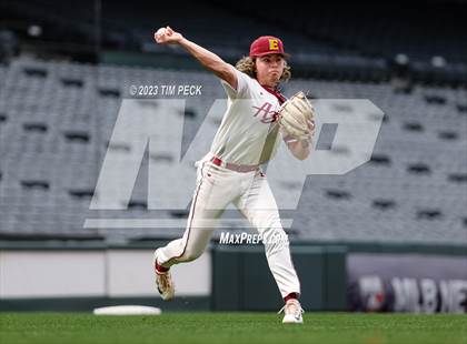 Thumbnail 1 in Esperanza vs. Los Alamitos photogallery.