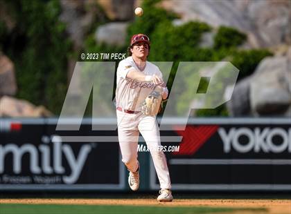 Thumbnail 3 in Esperanza vs. Los Alamitos photogallery.