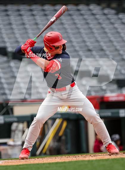 Thumbnail 3 in Esperanza vs. Los Alamitos photogallery.