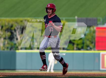Thumbnail 2 in Esperanza vs. Los Alamitos photogallery.