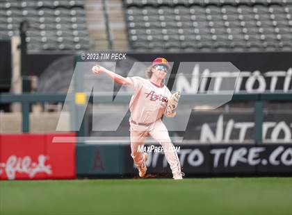Thumbnail 1 in Esperanza vs. Los Alamitos photogallery.