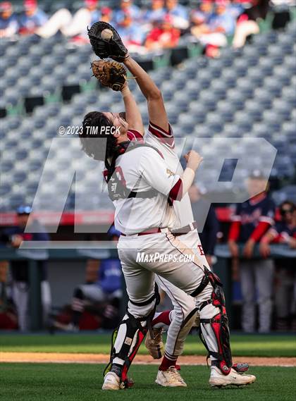 Thumbnail 3 in Esperanza vs. Los Alamitos photogallery.