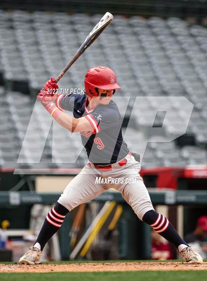 Thumbnail 1 in Esperanza vs. Los Alamitos photogallery.