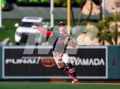 Thumbnail 3 in Esperanza vs. Los Alamitos photogallery.