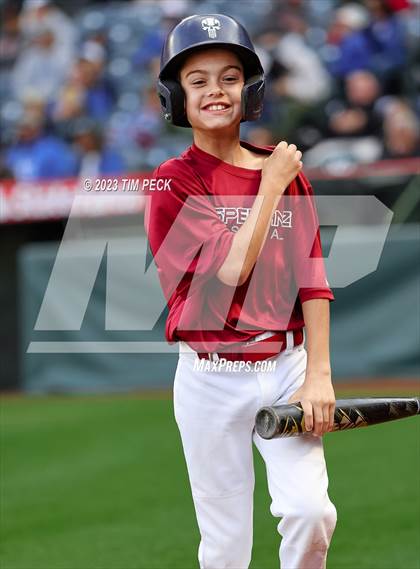 Thumbnail 1 in Esperanza vs. Los Alamitos photogallery.