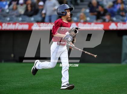 Thumbnail 1 in Esperanza vs. Los Alamitos photogallery.