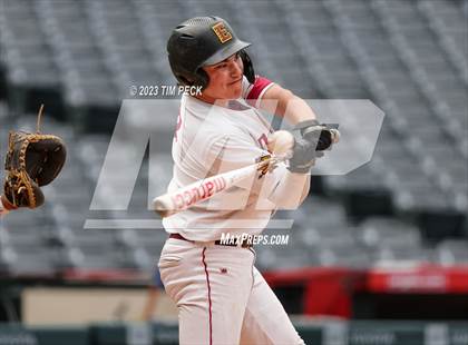 Thumbnail 2 in Esperanza vs. Los Alamitos photogallery.