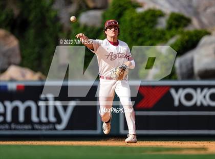 Thumbnail 1 in Esperanza vs. Los Alamitos photogallery.