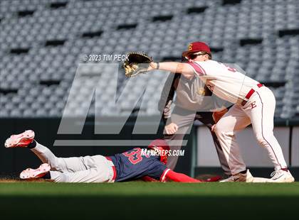 Thumbnail 2 in Esperanza vs. Los Alamitos photogallery.