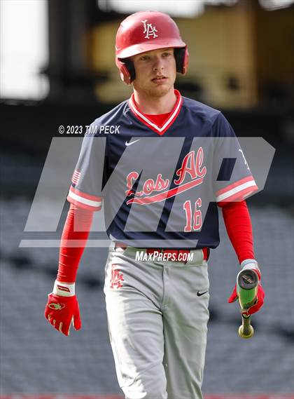 Thumbnail 2 in Esperanza vs. Los Alamitos photogallery.