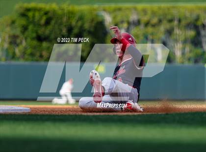 Thumbnail 1 in Esperanza vs. Los Alamitos photogallery.
