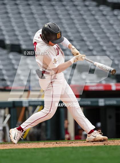 Thumbnail 1 in Esperanza vs. Los Alamitos photogallery.